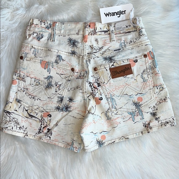🆕 Wrangler Cowboy Short High Rise Size 26 Desert Inspired Print Cotton - Picture 4 of 13